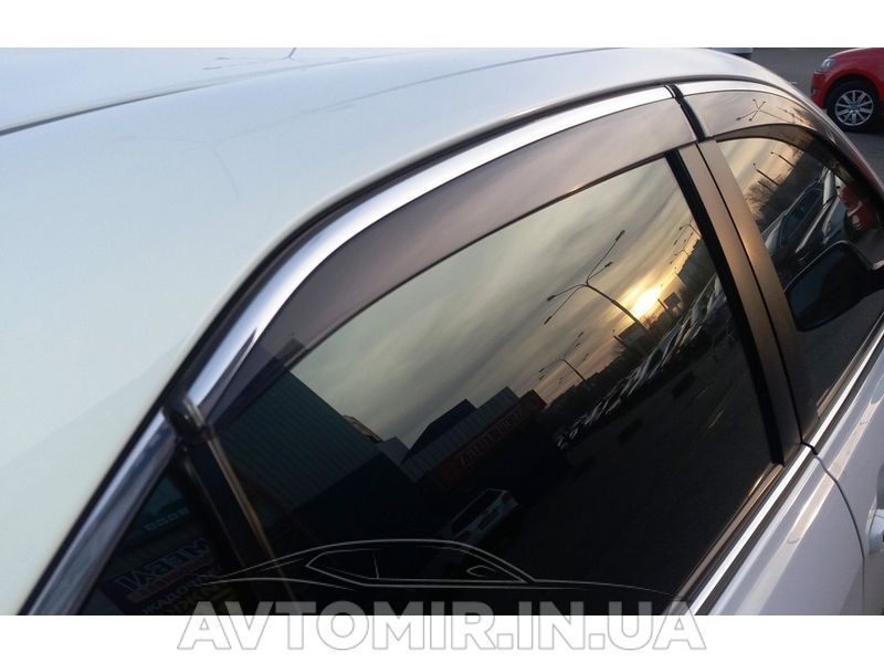 Вітровики з металевим хром молдингом Toyota Camry 70 2018+ в-tycm70 фото