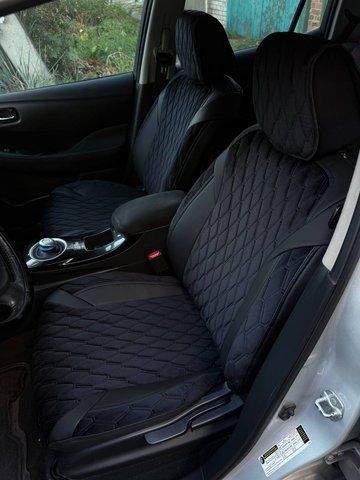 Чохли Nissan Note 2005-хетчбек) STING 2 Передні універсальні NI05 фото